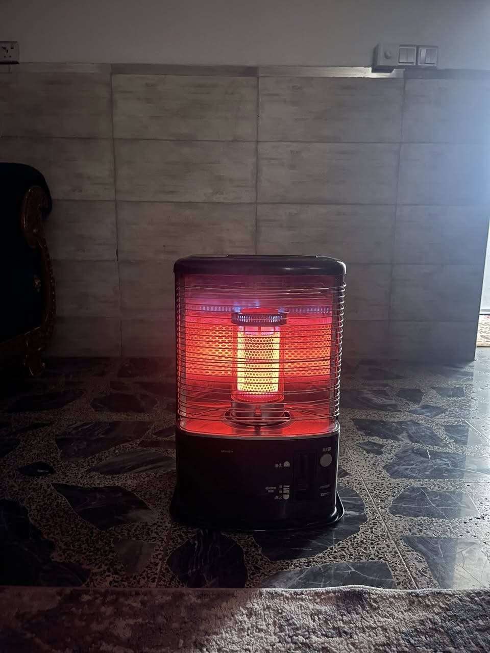 سلام عليكم ، صوبة نفطية ، السعر  75  ألف ، للاستفسار ، ***********
