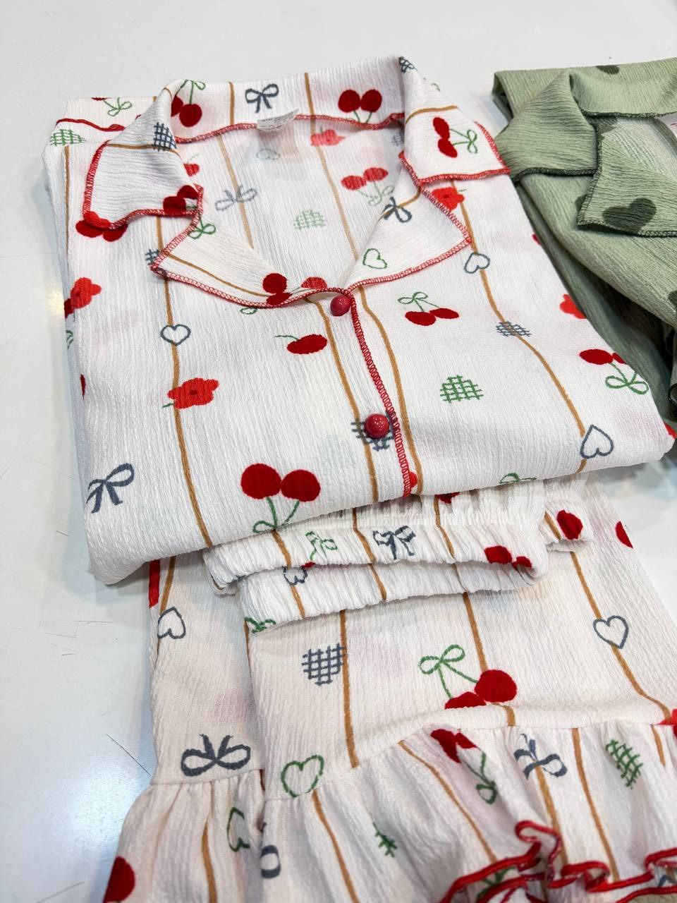 تراكات خامه قطن بارد ثلج بالألوان صييفيه تجنن قياسات من Lلحد XXL
سعر القطعه ١٥ فقط 🔥🔥✨🫶


**إذا كنت صاحب هذا الإعلان وتريد حذفه لأي سبب، رجاءا أرسل رسالة إلى الدعم الفني**