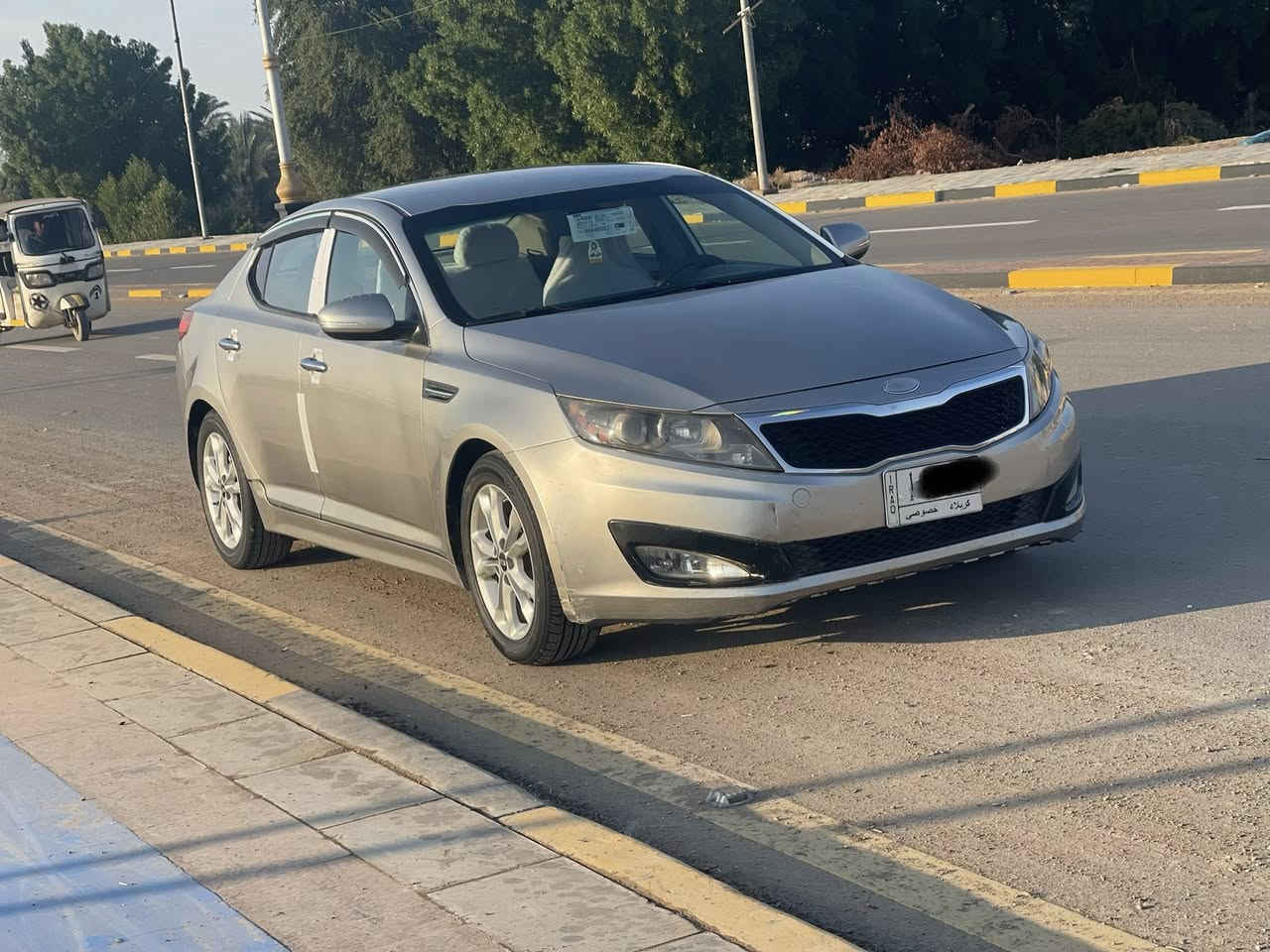 اوبتما 2013 وارد امريكي حادثه باب خلفي 
وهنا صاير بيهه رشات صبغ 

محرك 2400 مكفول لا تنقيص ولا بخار 

رقم كربلاء سنويه جديده تحويل مباشر 
تدفئه+ تبريد 

تخم تاير جديد 

كهربائيات كلهه شغاله 
منضومه زنون 

السعر 102 

مكان السياره الكوت 

***********
