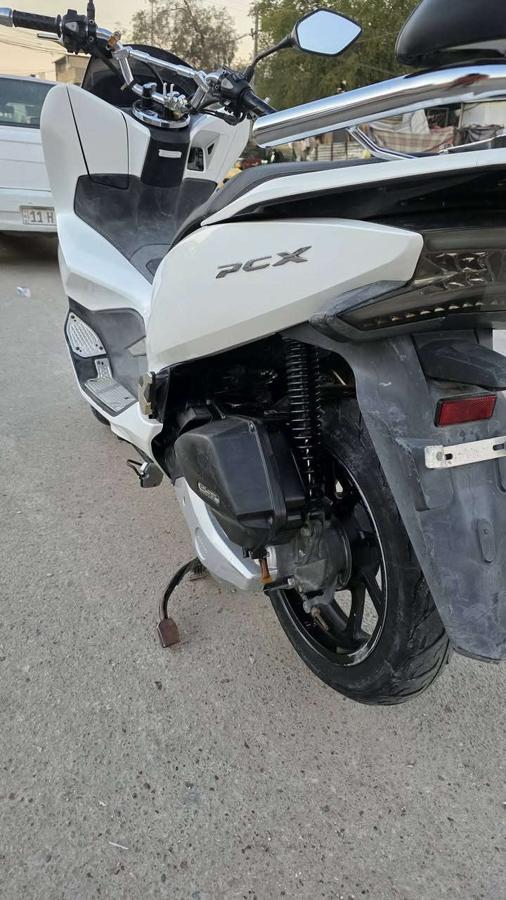 سلام عليكم بيسي اكس جيل 3 لبيع دراجه نضيفه احله من بصوره السعر 15ورقه وبيهه مجال ***********
