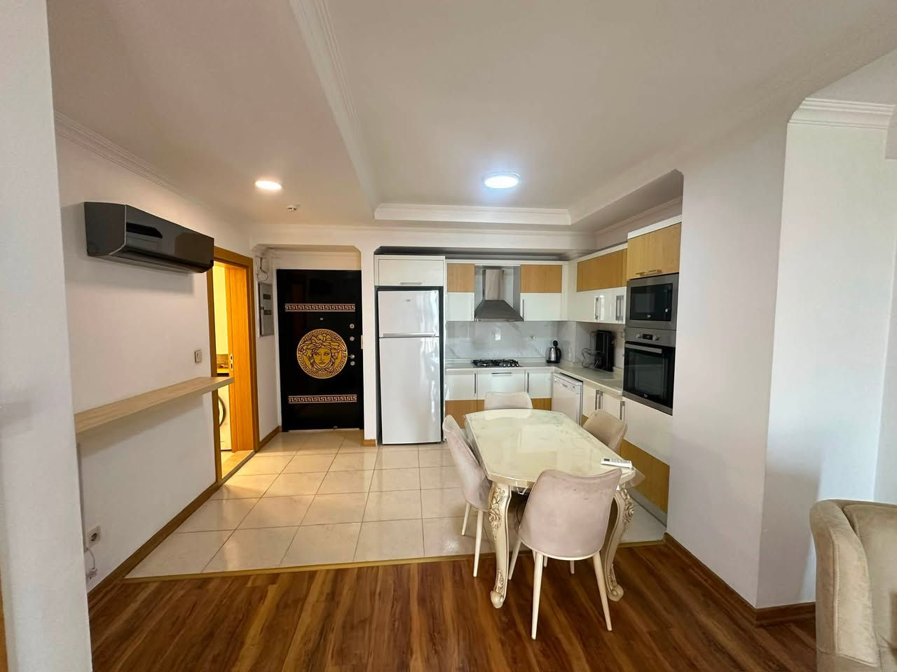 Roya Tower one bedroom furniture for rent 500$ WhatsApp +9647502002001

أثاث غرفة نوم واحدة للإيجار في  رويا تاور ، 500 دولار أمريكي. واتساب: ***********

 ڕۆیا تاوەر یەک ژووری نوستن راخراو بۆ کرێ 500$ واتسئەپ ***********

#facebookreels #erbil #iraq #baghdad #turkey #tiktok #instagram #fly #baseerbil #dubailife #TravelGoals #bookings #apartment #apartmentforrent #apartmenterbil #apartmentforsale #rent #rentalproperty #rentalproperties #rentals #rentalproperties #rentals

