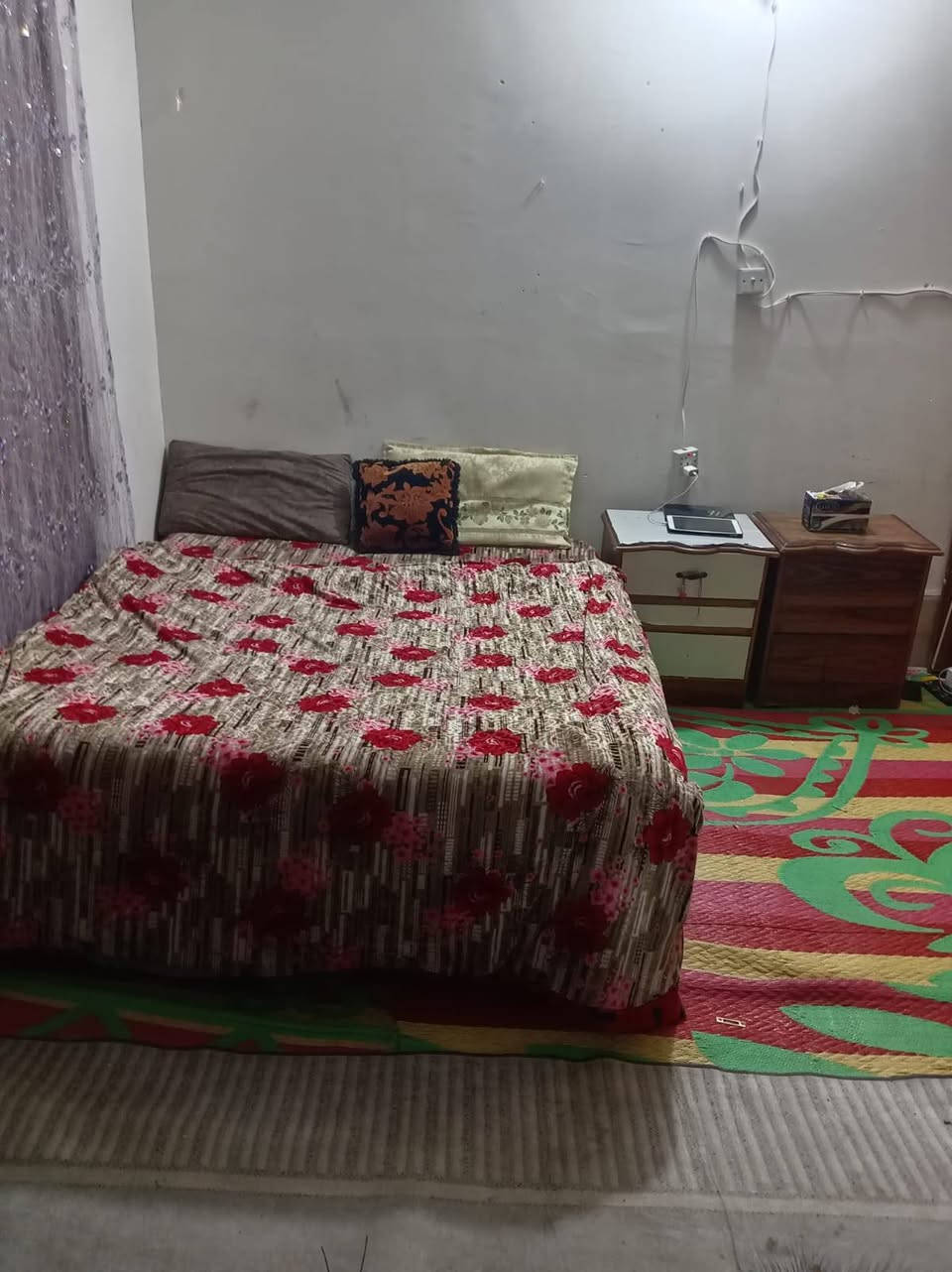 اسلام عليكم غرفت اخشاب سعرهه ٢٥٠ بدون عرش الميز بدون امرايه مع كنفيره كبيره نضيفه سعرهه ١٢٥مكاني كربلاء مجاور مول حي العامل للإستفسار الاتصال على الرقم ***********
