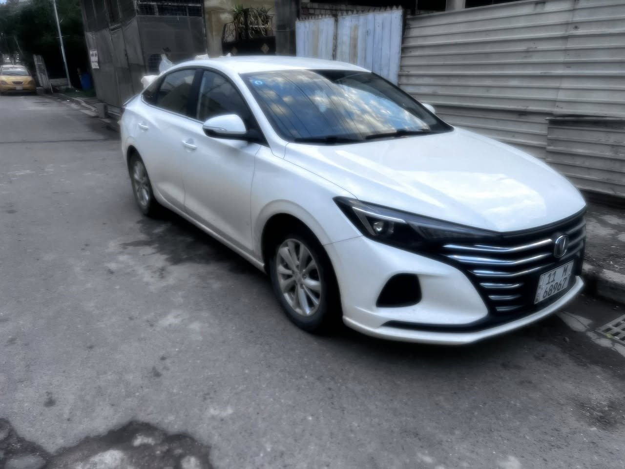 السلام عليكم شانجان ايدو بلاس 2022 بعدها بضمان الشركه السياره شغاله وتمشي على وضعها ابيع مكاني بغداد الدوره 

***********
