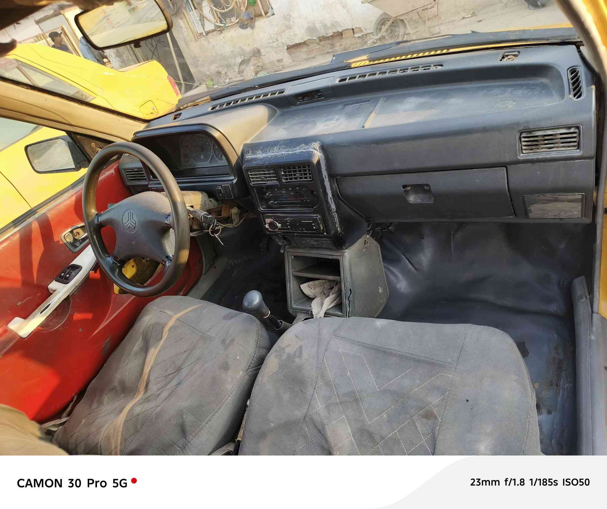 ‏سلام عليكم سياره سايبه للبيع موديل ١١سياره كير مكينه خير من الله كرهبايات كله شغاله كرهبايات كفاله حداديه جديده دبلات جديده عربانه لخلفيه جديده سياره كبل للشارع مكاني ديوانيه السعر  13  او بيه مجال قليل   مامتواجد على الفيس رقم‪***********‬
