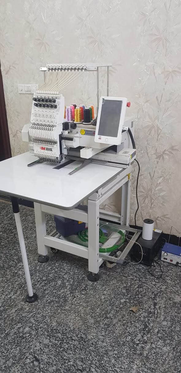 مكينة تطريز للبيع ماركة مايا سعره 30 ورقه للتواصل واتس *********** بغداد, العراق
