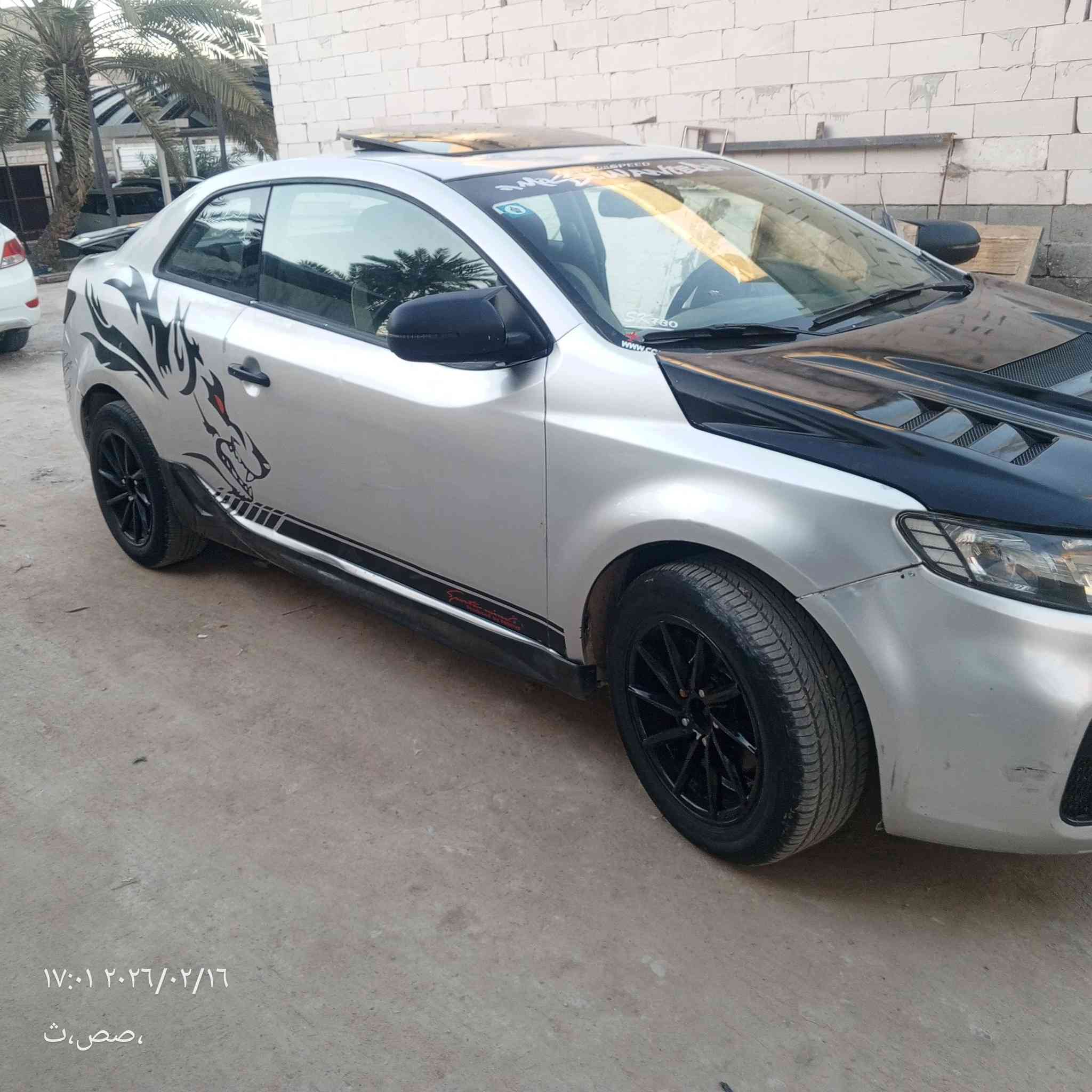 السلام عليكم فورتي كوبيه 2011بسمي رقم انكليزي محرك دوش صبغ حزام بدون تكم وشواصي ولغود مكفولات محرك دوش 1600 سياره بيهه نواقص بسيطه مكاني البصره سعرهه 75وبيهه مجال***********
