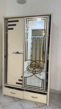 للبيع • غرفة نوم • أثاث