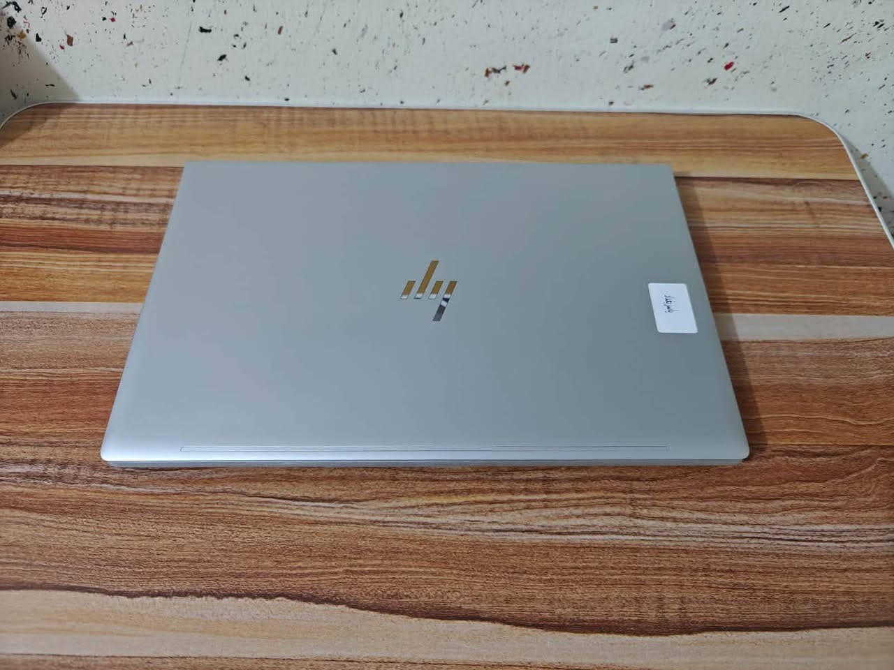 ━━━━━━━━━━━━━━
⚙️ المواصفات:

🔹الموديل HP EliteBook 650 G9 الجيل 12

🔹 معالج Intel Core i5-1245U 12th Gen 

🔹 ذاكرة 8GB RAM

🔹 تخزين سريع SSD 256GB

🔹 كرت شاشة Intel UHD Graphics داخلي 

🔹 شاشة 15.6 إنج

🔹نظام التشغيل ويندوز 11 برو الاصلي مفعل 

━━━━━━━━━━━━━━

🔌 المنافذ:

✅ 2× USB 3.2 Type-A

✅ USB Type-C

✅ HDMI

✅ LAN (RJ-45)

✅ منفذ سماعات 3.5mm

✅ منفذ الشحن الأصلي

━━━━━━━━━━━━━━

🎁 الملحقات المجانية:

🔸 الشاحن الأصلي

🔸 جنطة مع الجهاز

━━━━━━━━━━━━━━

💼 يناسب الاستخدامات التالية:

✔️ الدوام والشركات

✔️ الدراسة والجامعات

✔️ برامج الأوفيس والمحاسبة

✔️ الاجتماعات الأونلاين

✔️ التصفح والاستخدام اليومي

✔️ التصميم الخفيف وبرامج الفوتوشوب الأساسية

————————————————————————

السعر 400 الف وبيها مجال

‭***********‬
***********
