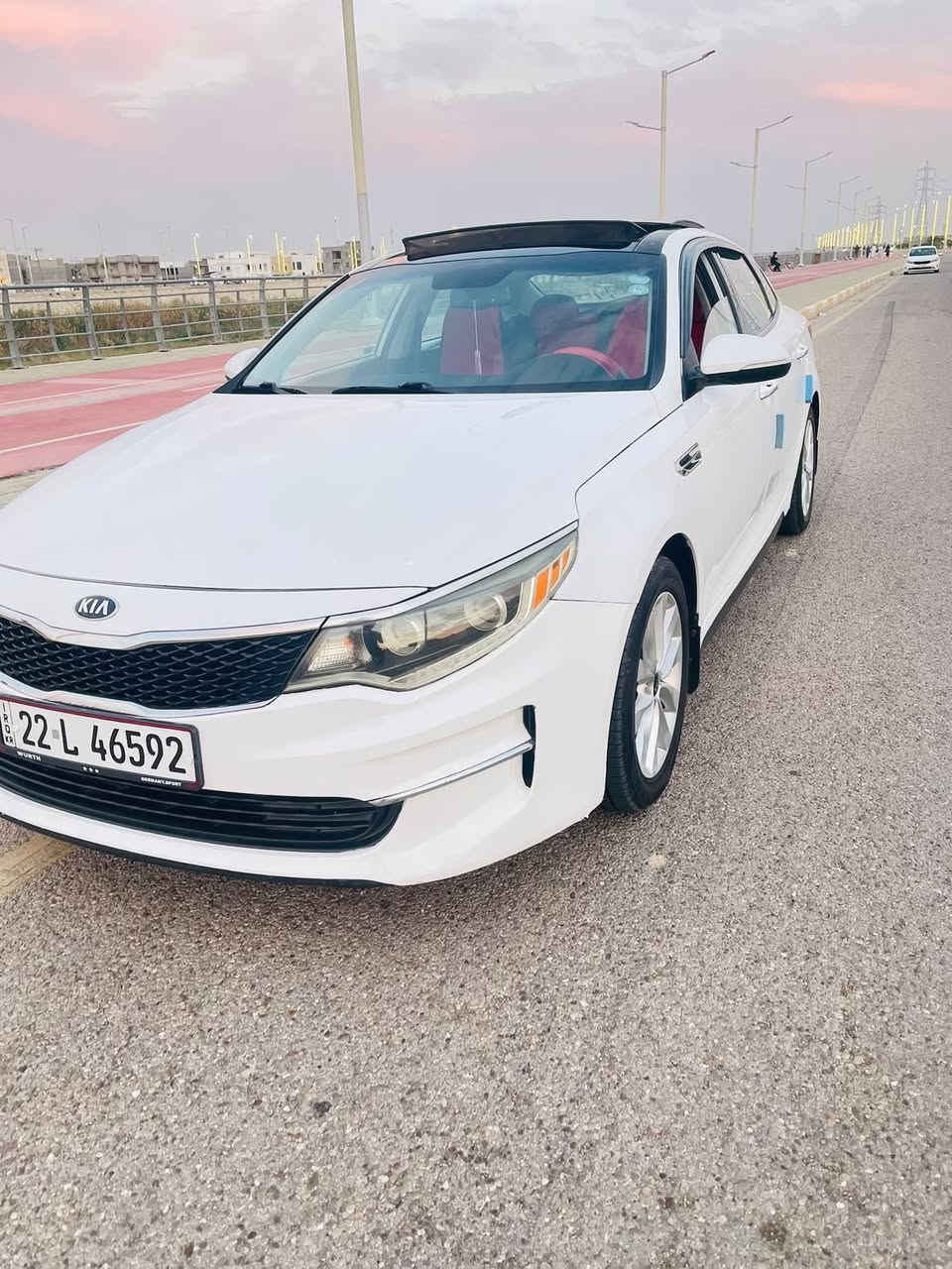كيا اوبتيما موديل 17 وارد امريكي حادث جاملغ وبنيدماشيه 108 السعر 120 وبيه مجال مكان الرمادي ***********
