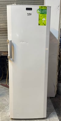 ثلاجة عمودية • بيكو تركي • مستخدمة ١٠أيام