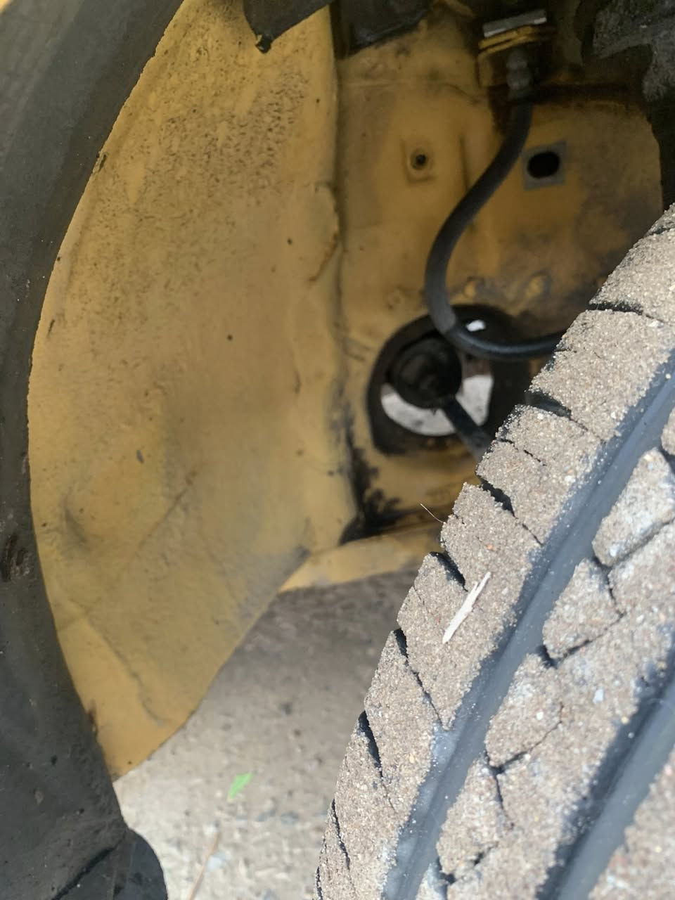 سايبا 18 لبيع مكاني شارع فلسطين شواصي مكفوله ما بيها لا ضربه ولا صبغ  تبريد شغالل جديد فقط مكينه بيها تنقيص لا تبخير من القطره ولا القبغ  دواخلها حلوه شاشه اندرويد شادلها ب48 وبيها مجال ***********
