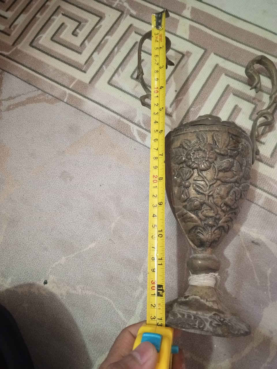 السلام عليكم ورحمه الله وبركاته انتيكات كولهن قديمات السعر اتصل على رقمي ويوجد توصيل لكل محافظات العراق وهذا رقمي للتواصل ***********
