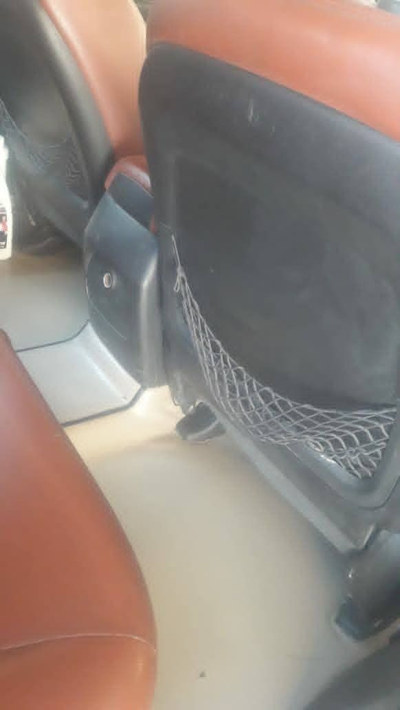 السلام عليكم 
سورنتو 2012 
وارد امريكي 
مكفوله كلشي ما بيها 
7 راكب 
محرك 4 سلندر 
سياره حلوه ومرتبه وحلى من صور 
سعر تعال شوف سياره وبيك خير وتدلل
*********** النجف, العراق
