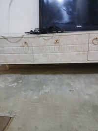 ميز بلازما • للبيع