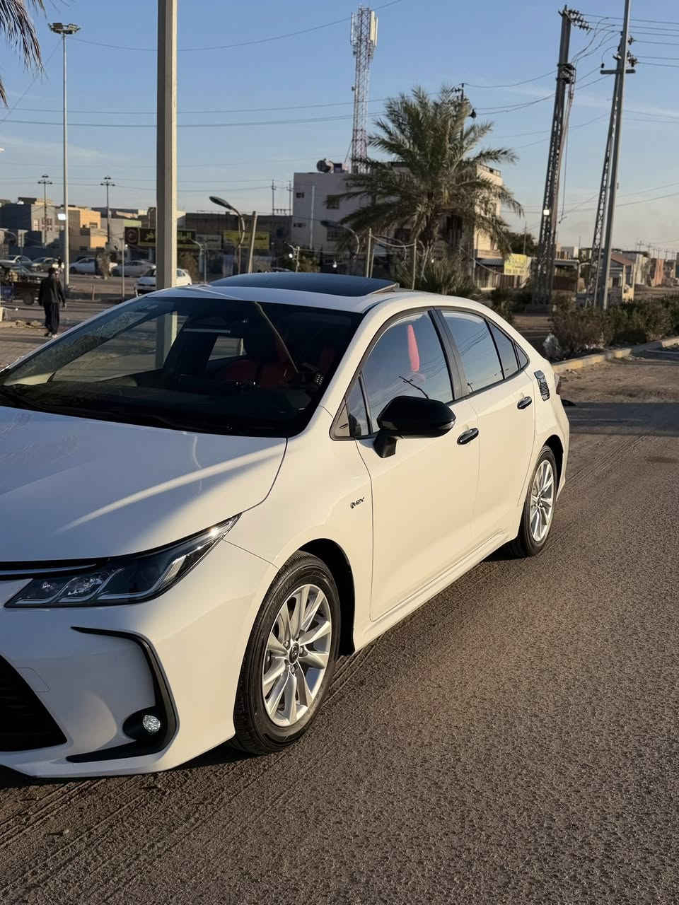 كورلا هايبرد مديل 2025 شكل الخليجي 
فول موصفات اعلى فئة بل كورلا 
دواخل لون احمر بلادي 
شاشة جبيرة 
كشنات كهربائية 
انظمة قيادة سبورت و اقصادي و عادي و هايبرد 
رادار 
لايتات زينون بلادي 
فتحة سقف 
ويل 16 
كامرة خلفية مع حساسات 
مكينة 1800 هايبرد 
مثبت سرعة
مثبت مسار قيادة 
استشعار قيادة 
سايد بريك كهربائي 
سايد بريك HOLD
اربع ابواب كهربائية 
اربع ابواب بصمة 
رقم نجف خصوصي مداور ثاني يوم 
ماشية 6000
السعر 168 ورقه وبيه مجال 
بيع مستعجل
***********
