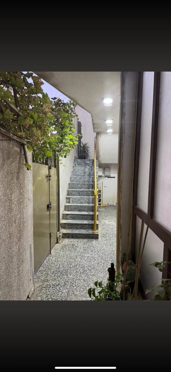 ‏دار للبيع منطقة الطين او الطائي طابقين طابق معزول عن الثاني من للاستفسار أكثر اتصال فقط غير موجود على الفيس اتصال فقط ***********
