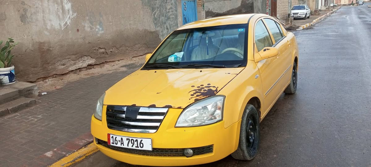 شيري ايي فايف تكسي رقم انكليزي قادسيه مصفره بسمي سنويه ما منتيه  موديل 2012تبريد شغال حداديه 80بالميه  حلوه ونضيفه دواخل حلوات سعره 41 الاتصال على رقم *********** المكان  محافظة الديوانية  حي العسكري
