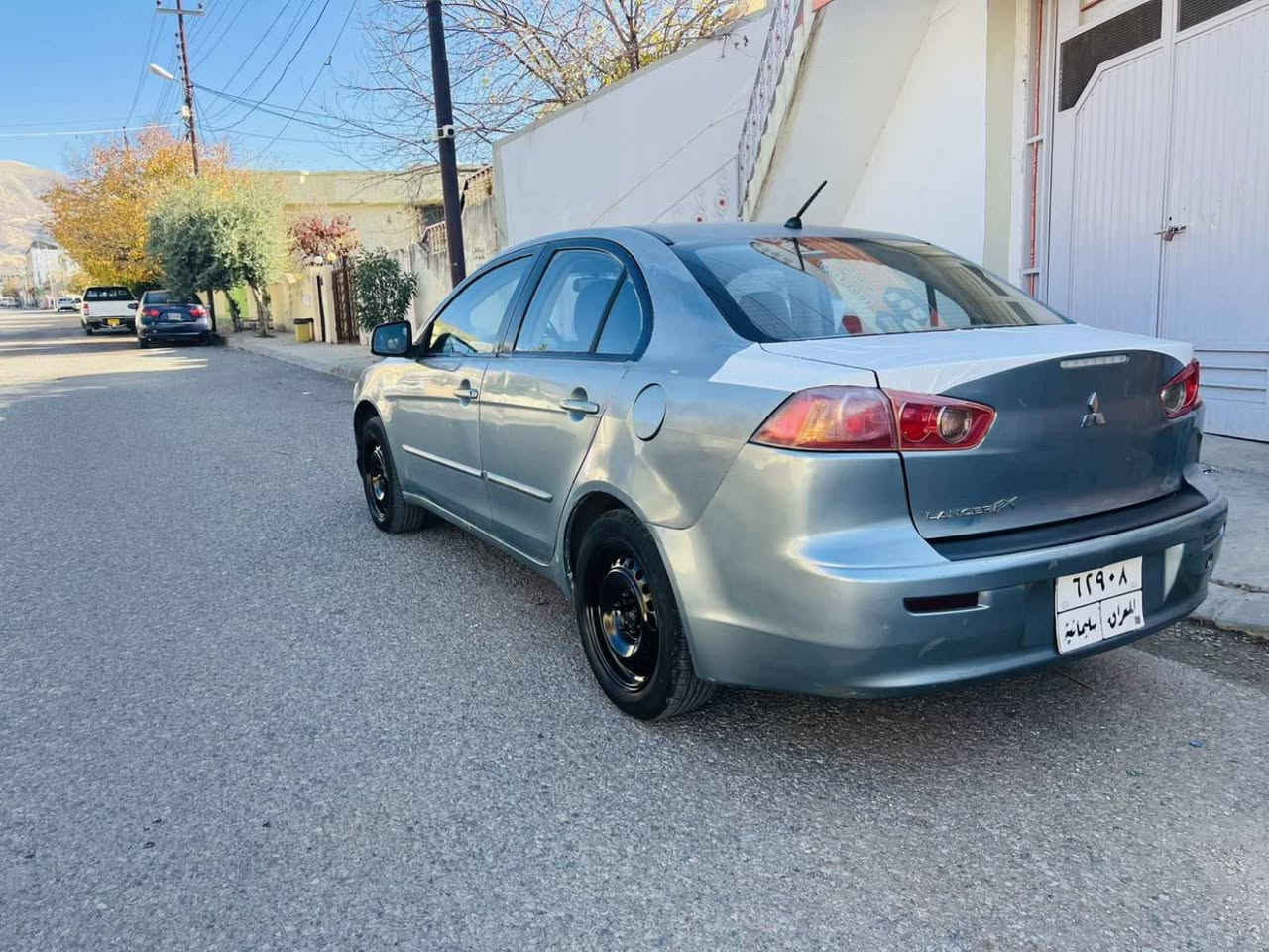 بەناوی خودا
لانسەری قرشی زۆرجوان،مۆدێل 2008
دەبڵ گێڕ  گێڕئۆتۆماتیک و عادی
خلیجی،یابانی، ناوزەرد 
ABS،جام کارەبا،ئاوێنەکارەبا،شاشە ئایپاد
کامێرە،سویچ کۆنترۆڵ،مەکینە 20مرغوب
4تایەی تازەی لەژێرە، مەرجی تنوتۆڵی تازە
گێڕومەکینەی زۆرپاکی لەسەرە
بەشەرتی فیتەر،،سەنەوی تەوابووە
تێبینی،،5 پارچەوپەڵەیەک پەمپە بێ ناو
پێش و پشتی کەپسەو لێدراوی نییە
نرخ( 68$)قفڵ بێ معامەلە
***********هەڵەبجەی شەهید
***********ڤایبەر،واتساب حلبجة, السليمانية
