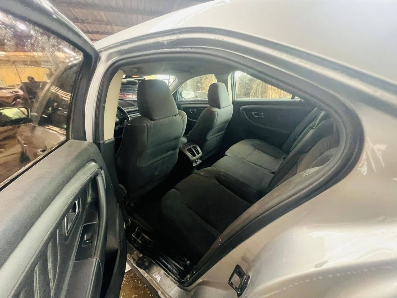 سلام عليكم للبيع فورد تورس موديل 12
محرك كير حداديه تبريد كله جديد 
صبغ جاملغ وبنيد فقط والباقي كفاله 
مكان السياره كربلاء سعره 95 بيع مستعجل 
***********, واتساب او تصال
