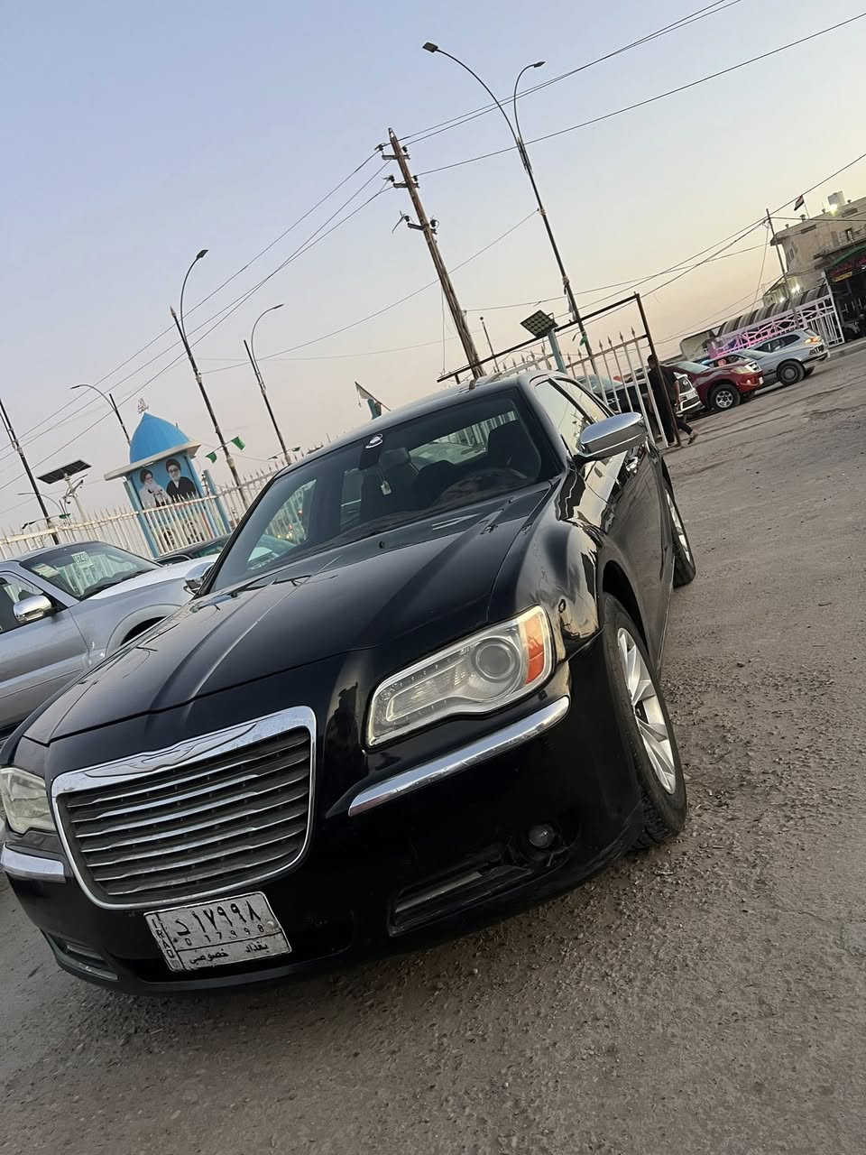 السلام عليكم سياره للبيع اوباما موديل14 اصل فول مواصفات حادثها بسيط بيها رشات صبغ ابيع صبغ احزام مكفوله من ضربه والتجيه ولكلبه والكص فقط مامكفوله من صبغ رقم بغداد مشروع وطني سياره مكفوله من كل نواحي تبريد حداده تخم تاير اكسن محرك كير كله مكفول السعر 140 الشراي يتصل مكان سياره ميسان ***********//***********

