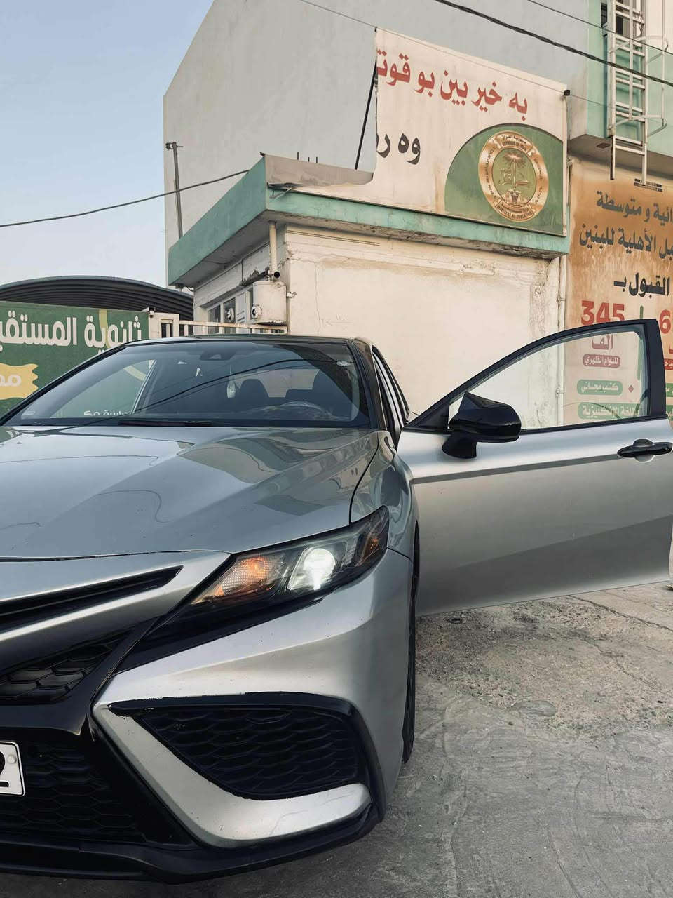 سلام عليكم
فول مواصفات 

السلام عليكم 
ماشالله 
تويتا كامري se
بلاك ايدشن 
فول مواصفات شاشه جبيره 
كشنات جلد 
كشنات كهرباء 
داخل اسود 
سياره ماشالله كلش حلو بدون ربع دينار مصرف رقم هزه سنويه كله جديد اربع طايرات لوك گير محرك لوك ممفتوح 
بنسبه للصبخ 5 قطع و ربع سقف ابيعه عام  بدون دواخل بدون ارباك 
شرط تحويل شرط مابي دواخل و شاصي 
مكان سياره كركوك 
رقم ***********
