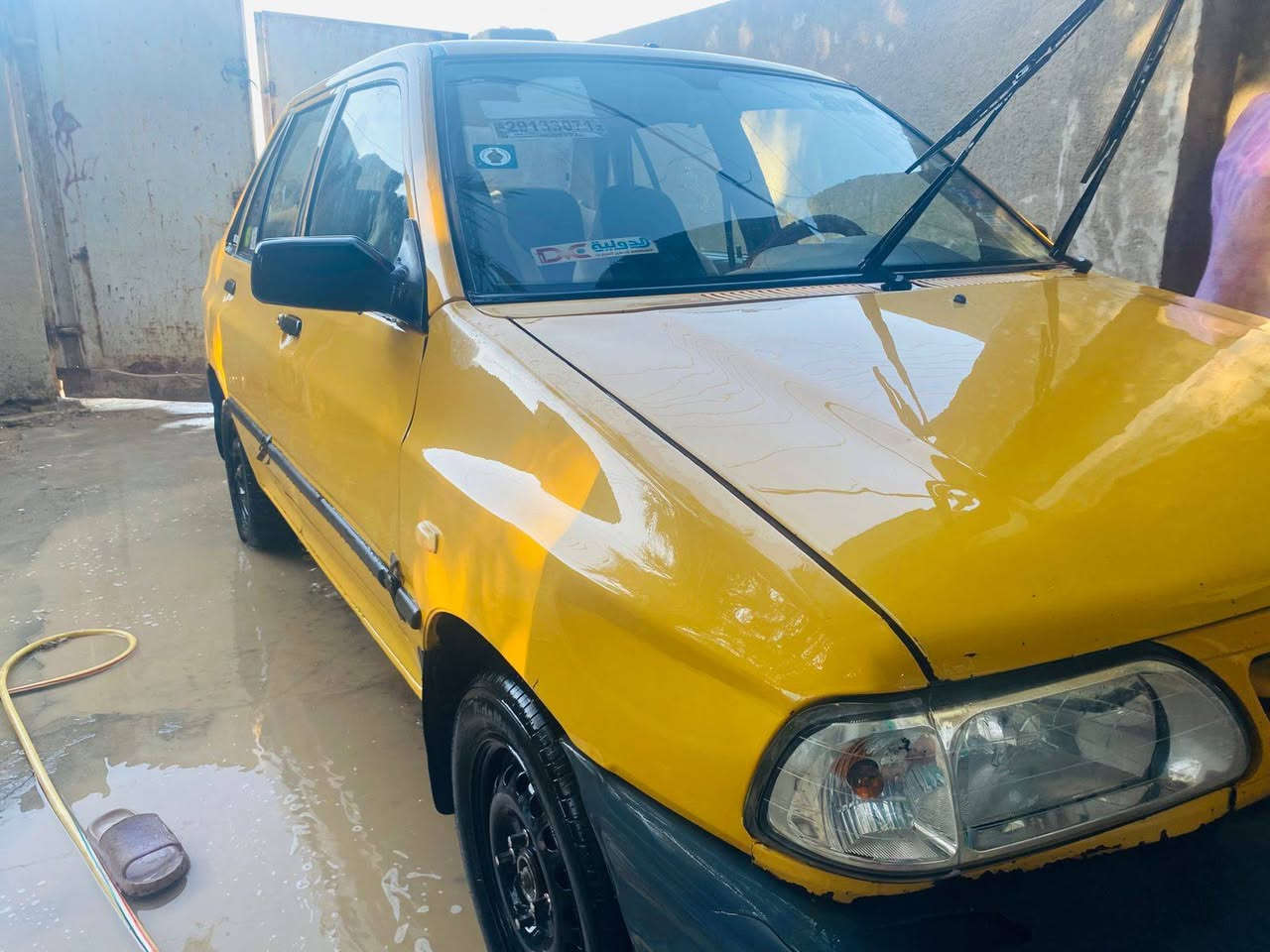 يالله
السلام عليكم سايبه لبيع موديل 2015
سيارة حلوه يحتاج بس ترتيب 
السعر 27 ورقه ***********
