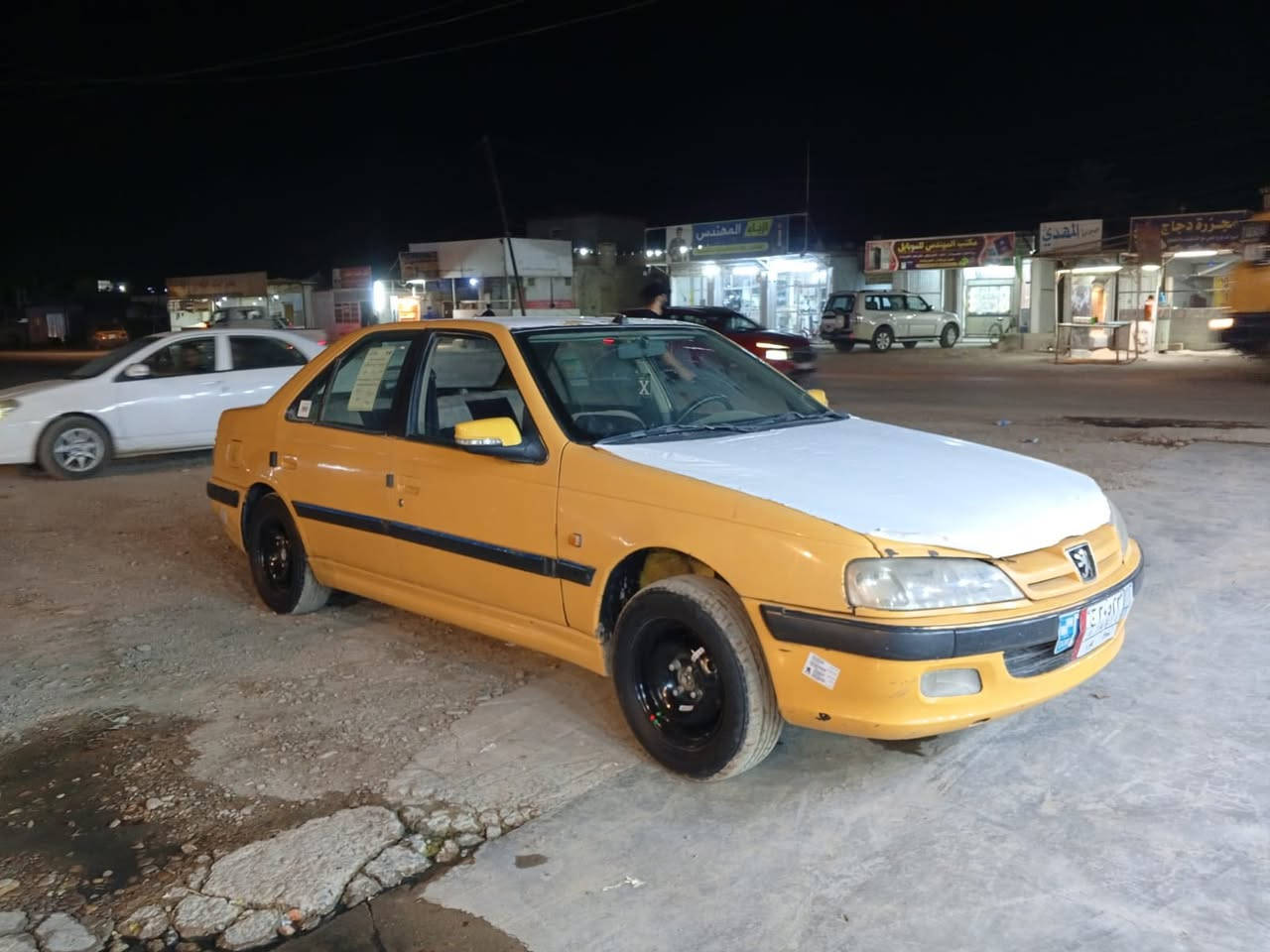 للبيع بيجو بارص  موديل 10 سنويه جديده مصفره هيئه وغرامات تحويل مباشر كشر كفاله فقط جاملق صبغ بدون دواخل كير مكينه نضيفات تبريد فقط ليك تخم تايرنضيف صدر امامي وخلفي نضيف كهربائيات كلها شغاله سياره جاهزه مابيها نقص السعر 25 عوان بسمايه قرية 10 هاتف ***********/***********
