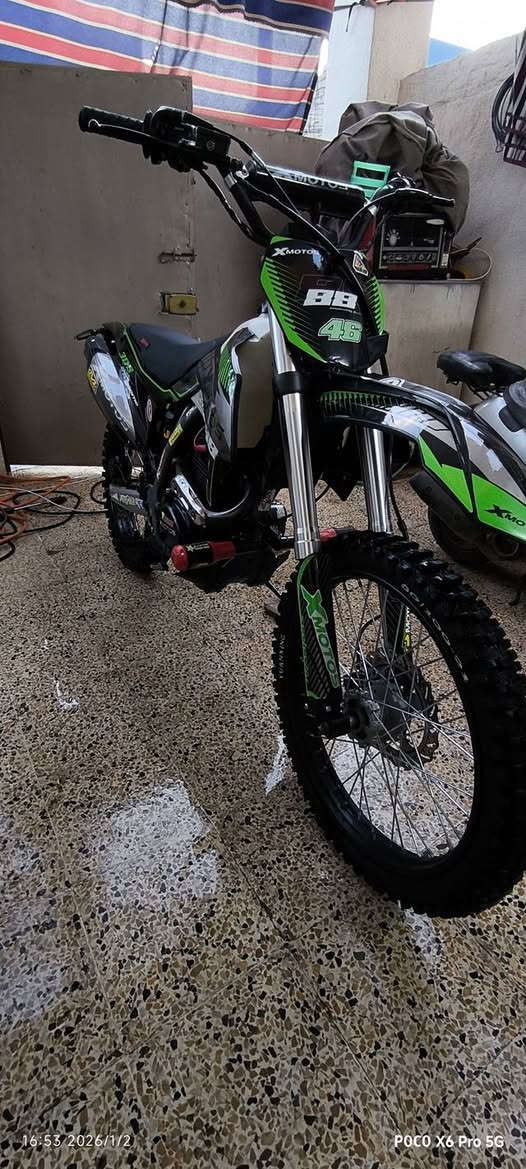 السعر مليونين و 100
  جبلي مرقم أربيل
✦ نوع XMOTOS
✦ محرك 300Cc
✦ كزوز كاربون فايبر
✦ دبلات هيدروليك
✦ ماطور أخو الزيرو ومتروك مو مستهلك
✦ ***********
✦ ***********

