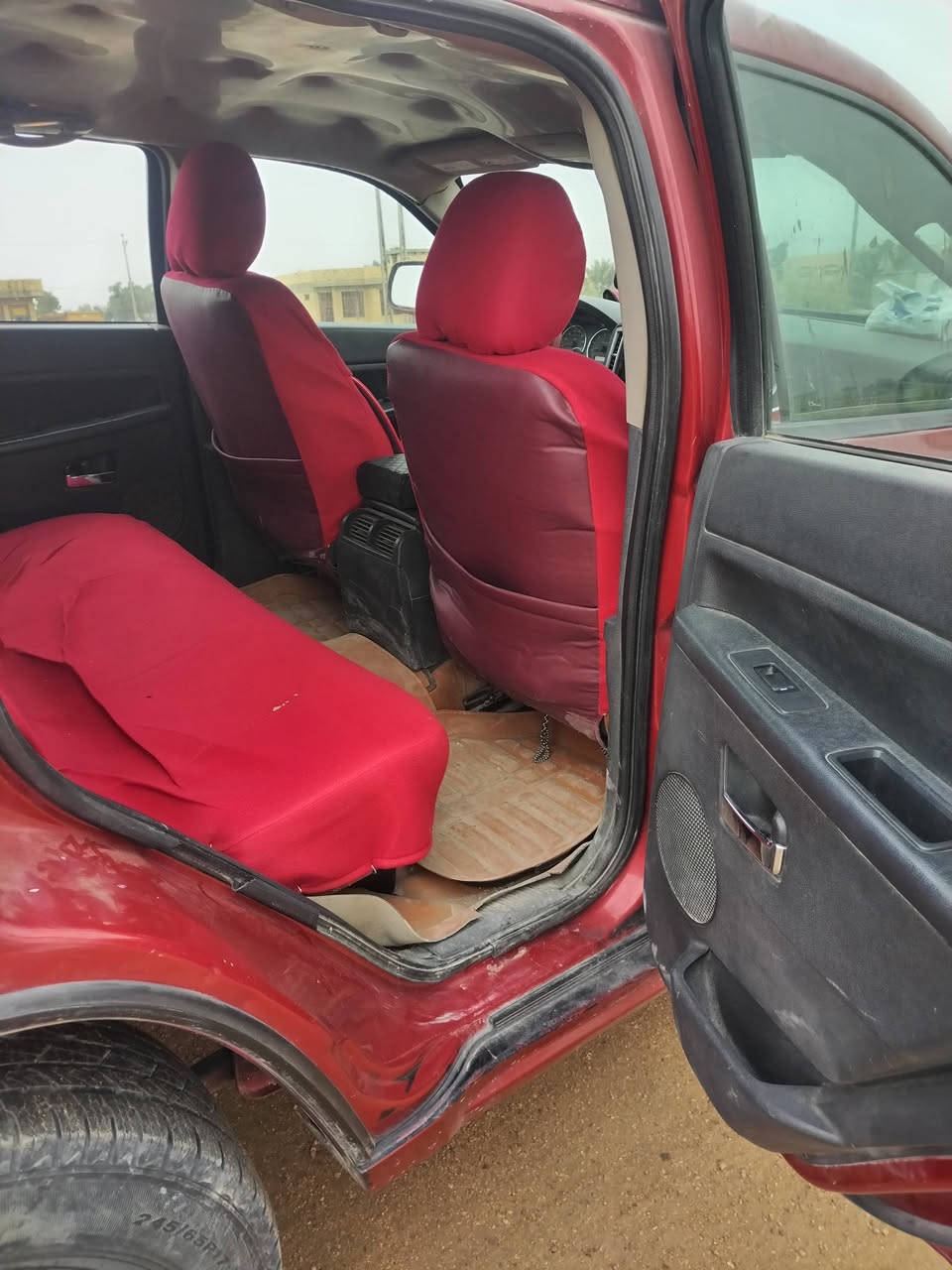 جيب شيروكي ٢٠١٠ اوتوماتيك وعادي محرك ٦ سلندر ٣٧٠٠ كير بي عته ب الثاني صبغ عام متجيه حداديه وتاير نص عمر كهربائيات كلها شغاله بس التبريد عوزه بوري واحد المالك بغداد سنويه شهر ٨ تسقط ٢٠٢٦ سعر ٨٠ وترهم مقدمه ٤٠ فما فوق وبشهر ٣ هاي تفاصيل السياره كلها وبيها شاشه كامره خلفيه التواصل فقط خاص ماتشتري اعبر المنشور


**إذا كنت صاحب هذا الإعلان وتريد حذفه لأي سبب، رجاءا أرسل رسالة إلى الدعم الفني**