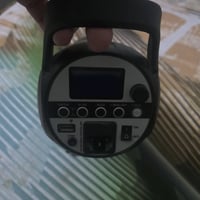 اضائة خاطفه  Sk 400 iik   كودكس  عدد 2 خاطفه و بيها اضائه مستمره للفيد...