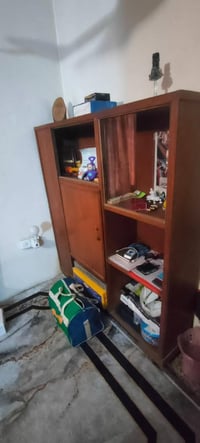 غراض مستعمله للبيع المكان بغداد كنتور خمسه باب صاج  وسريرين صاج مع صوم...