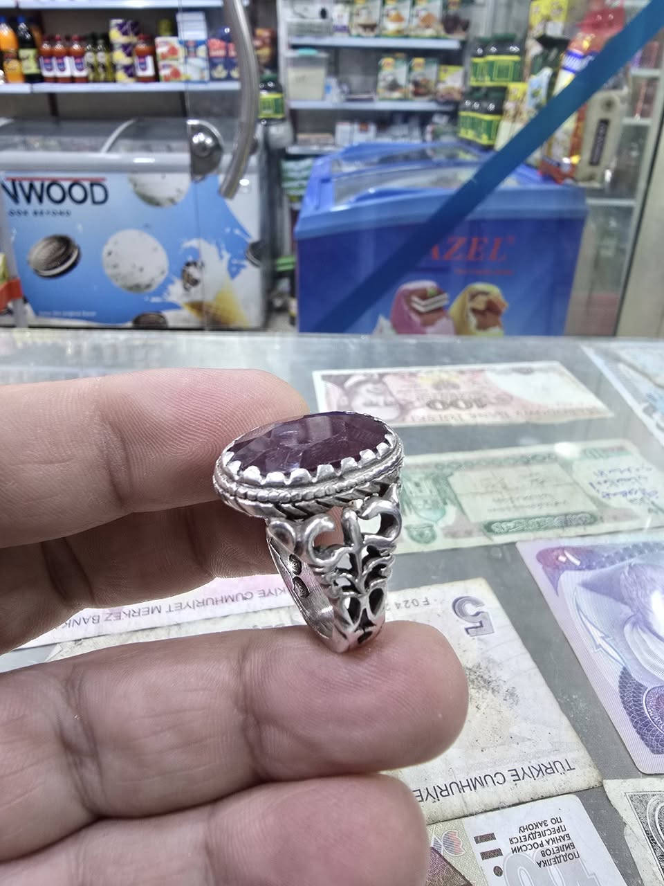 ياقوت الفريقي احمر 
قياس لخاتم ٢٣


**إذا كنت صاحب هذا الإعلان وتريد حذفه لأي سبب، رجاءا أرسل رسالة إلى الدعم الفني**