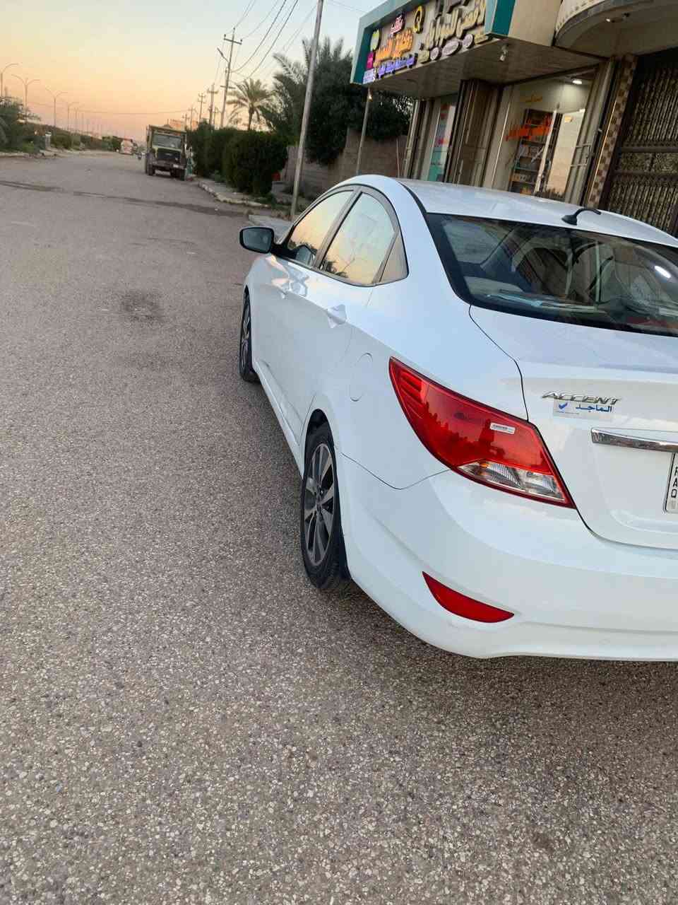 سلام عليكم اكسنت 2016 خليجي كفاله عامه محرك 1600 قطرتين رقم بغداد ماشيه 147 رقم هاتف ***********
