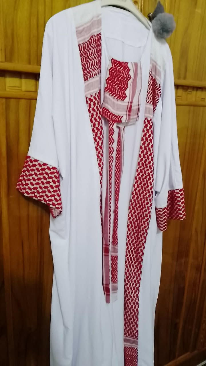 خيطته خياط لبسته بس علكد ساعتين يلبس من 55 لحد وزن 88 
ب35 وبي مجال


**إذا كنت صاحب هذا الإعلان وتريد حذفه لأي سبب، رجاءا أرسل رسالة إلى الدعم الفني**
