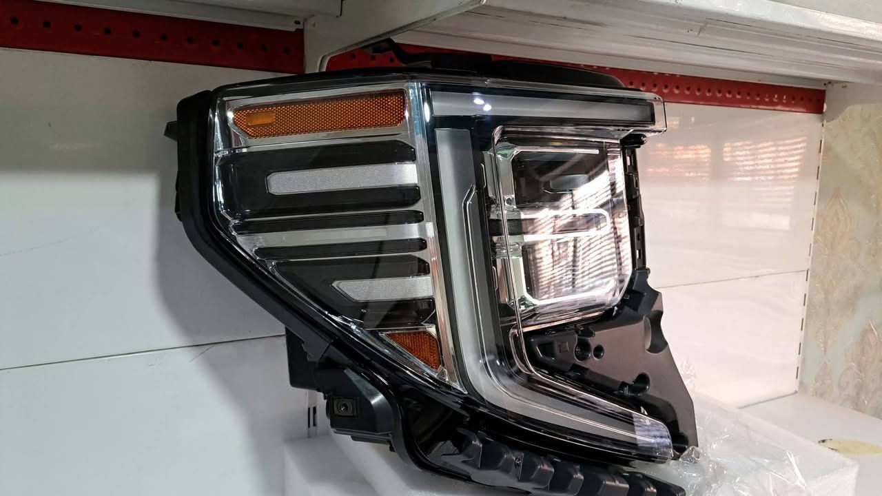 لايتات تيران دنلي ٢٢-٢٣ دورنكو، كومباس جوه السوك ب١٠٠ دولار درجة اولى وبي ضمان تصفية مخزن كل شي عندي منه زوج زوجين بس ***********
