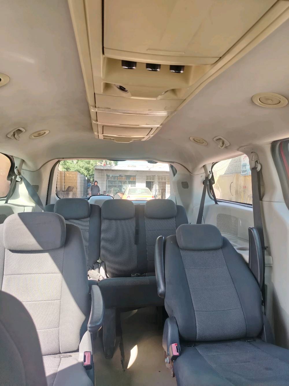 بكاني بغداد حي النصر سياره بسمي تحويل ثاني يوام السعر٩٨ وبيه مجال 
دوج كرفان موديل ٢٠٠٨ رقم بغداد هز جديده رقم دولي سياره فول موصفات بيبان كهربائي جام كهربائ جنطه كهربائ فراس بالقماره ٣ قطع تبريد 7راكب مكينه 6سلندر تدفه بل كشنات الاماميه ول خلفيه سياره مكفوله من ظربه وبيه تبديل صندوك الخلفي مبدل بمريكا  بيه رشات صباغ اثر الجرد كفاله شواصي ومن ضربه.. ***********للستفسار
صدر جديد تيرات جدد وباتري جديد