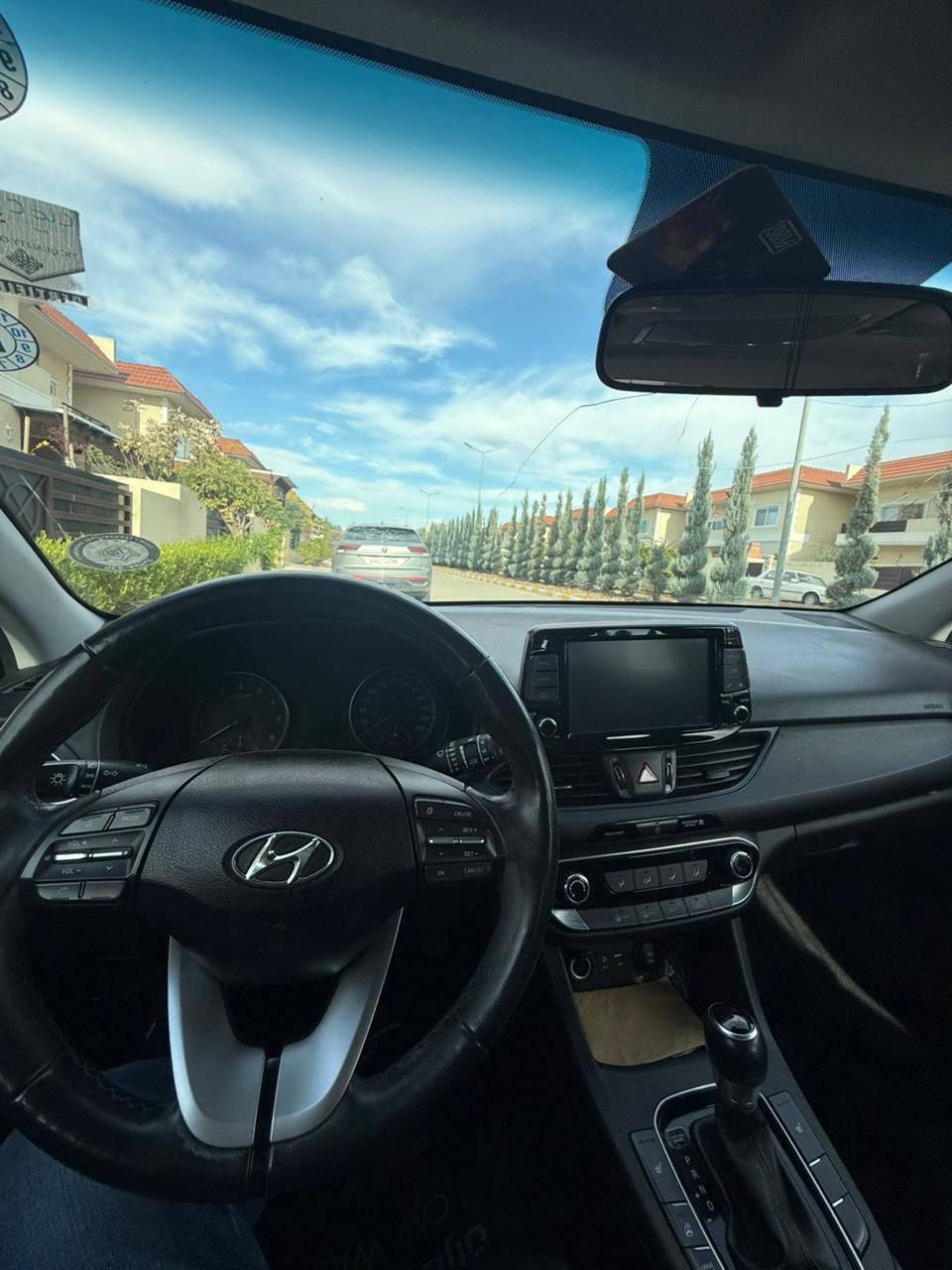 النترا ٢٠٢٠
ماشي ٦٤ الف
صور ٤ قطعه
مكان أربيل 
***********
سعر ١٠٤
