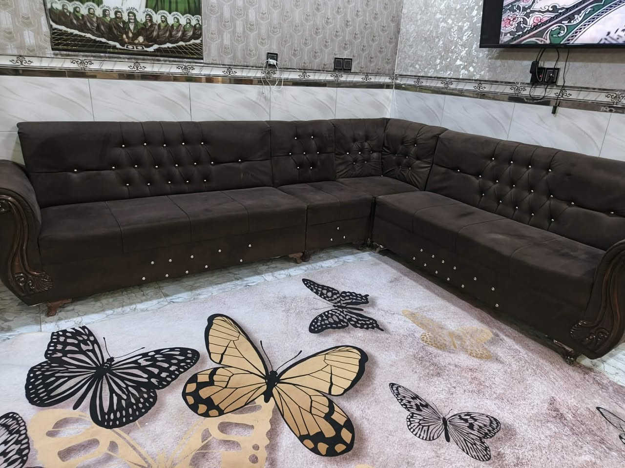 ديوان 8 مقاعد نضيف جداا أي كسر مابيه
بيه فقط حرك بل يده ممبين وياه غطوه بوهيمي السعر ١٧٥ 
العنوان الكرخ حي التراث


**إذا كنت صاحب هذا الإعلان وتريد حذفه لأي سبب، رجاءا أرسل رسالة إلى الدعم الفني**