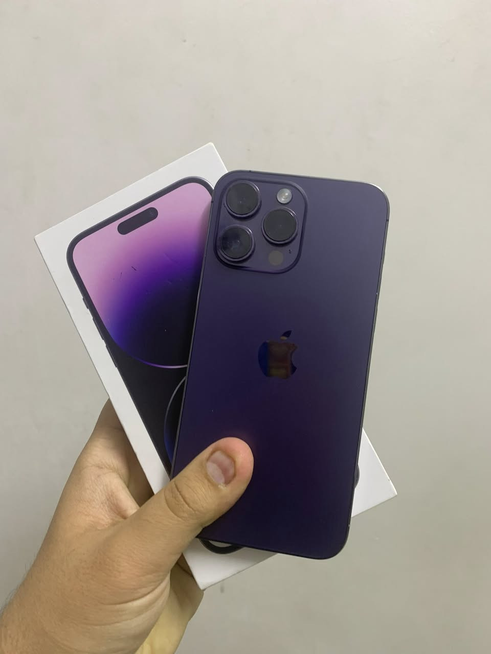 السلام عليكم
—————————
ايفون 14 برو ماكس
بطاريه🔋86
جهاز شرق اوسط
نموذج M
ضمان ماستر👍🏻
نضيف استخدام شخصي ومكفول مامفتوح الجهاز
💲💵850 الف وبي مجال
مكاني الشعب 
الرقم ***********
