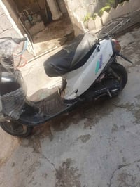 للبيع كل شيء به شغال هندر سلف بدون اي عيب 95 الف  07744872900