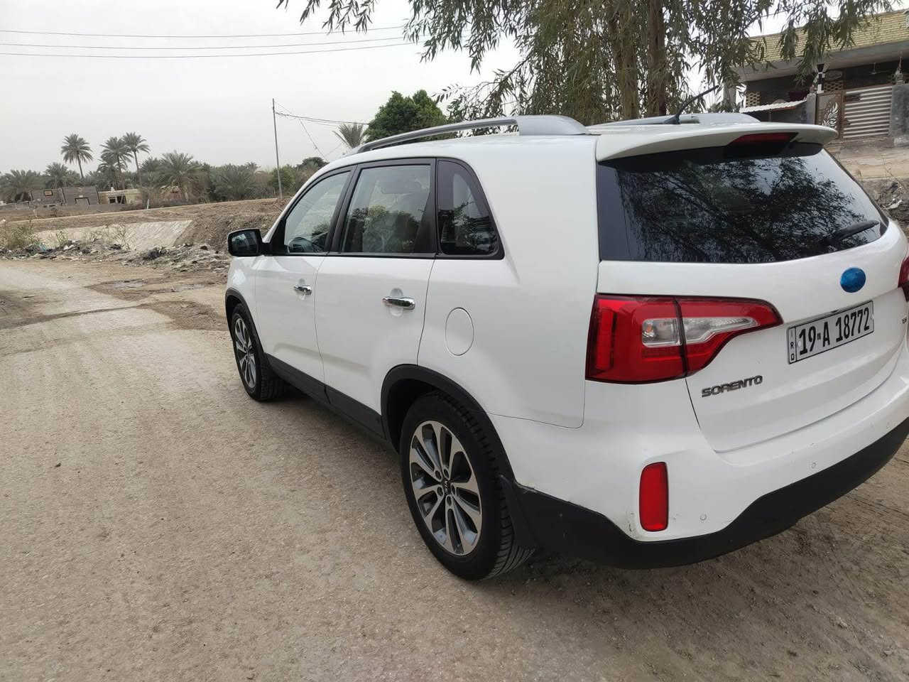 سلام عليكم سورنتو 2013 خليجي رقم كربلاء المقدسه مشروع وطني تتحول بكل المحافظات سنويه ملص 2013
ملاحظه مكفوله كفاله عامه 
مواصفات سته سلندر بصمه كامره سبعه راكب ثلاثه قطع تبريد كشنات كهرباء بلوتوث حساسات اماميه وخلفيه كير محرك تبريد تخم تاير حداديه كلها جديده وخير من الله مكان سياره النجف الأشرف 
سعر 168…
رقم الهاتف ***********… Singapore
