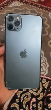 من رخصة الادمن ايفون 11 بروماكس لون زيتوني نضيف الجهاز بس مبدل شاشه وم...