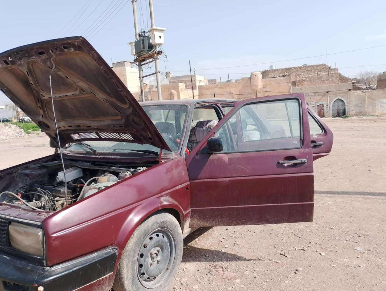 سيارة جيتي موديل 91
بيها كاربون بانزين متوقف
شرط تحويل 
مكينة كايمة
المكان موصل قضاء تلكيف
السعر 11 وبيها مجال 
للاتصال الرقم ***********
