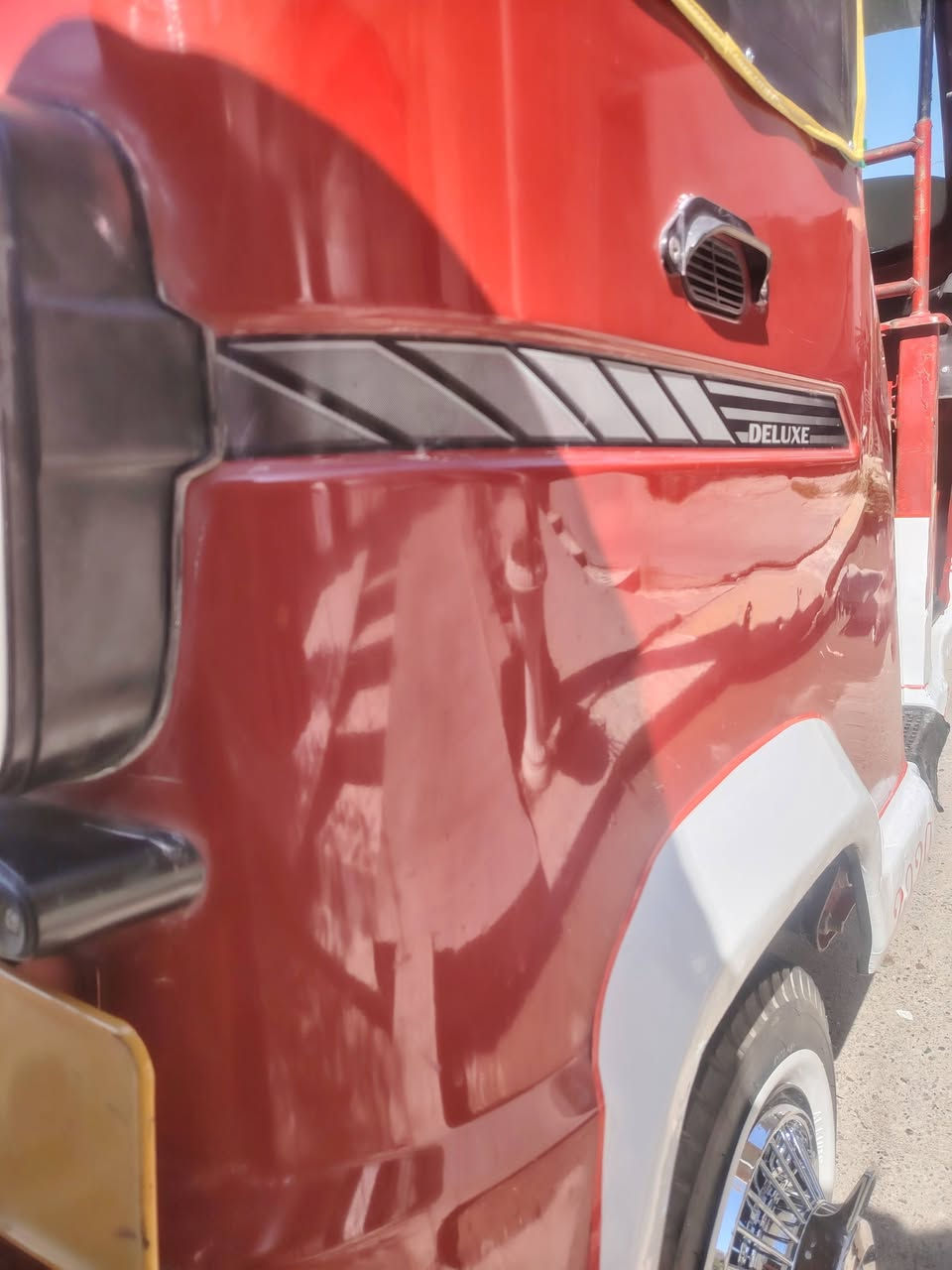 سلام عليكم تكتك للبيع الموديل 2018 تكتك نضيفة وحلوة الاستفسار ***********
