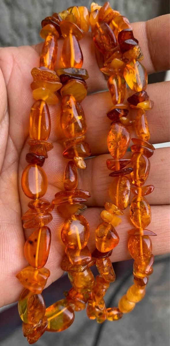 عقد كهرب علاجي ابوالحشرة  حر قديم وزن ٢٢غرام السعر ٧٥ ألف ويوجد توصيل بغداد, العراق


**إذا كنت صاحب هذا الإعلان وتريد حذفه لأي سبب، رجاءا أرسل رسالة إلى الدعم الفني**
