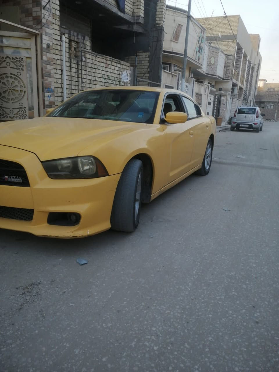 جارجر 2012 خطها علاوي نجف ضربتها جاملغ وباب بدون دواخل رقم انگليزي مصفره هيئة وغرامات سنوية وهزة جديدة  شاشة چبيرة السيارة بسمي مداور ثاني يوم 
السعر 135وبيها مجال تبريد عاطل وبيها شوية نواقص


**إذا كنت صاحب هذا الإعلان وتريد حذفه لأي سبب، رجاءا أرسل رسالة إلى الدعم الفني**
