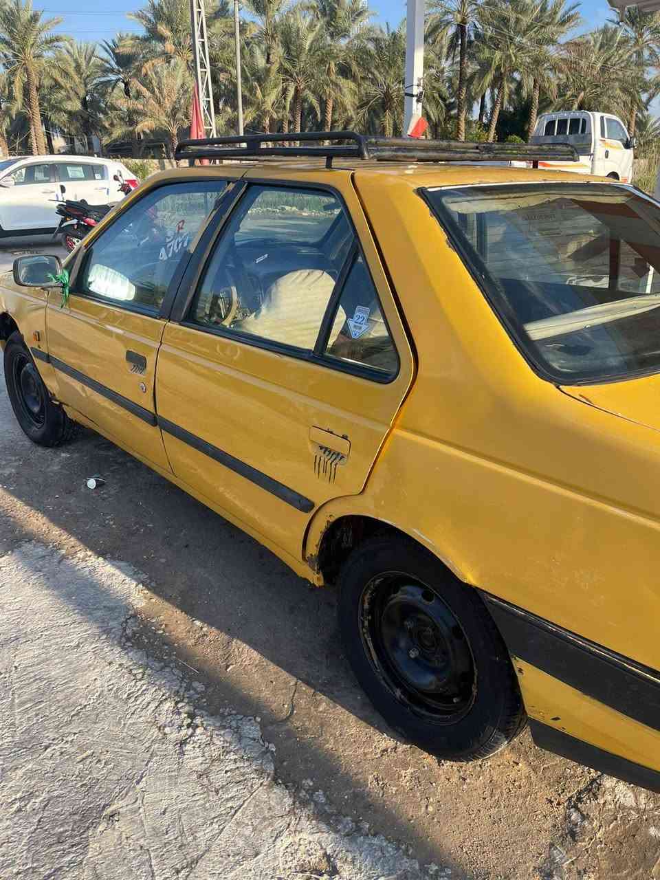 سلام عليكم بيجو 405 مديل ٩ ما مسجله هيئه  مكان محاويل سعر ١٧ وبيها مجال رقم الهاتف *********** ما متواجد عل فيس
