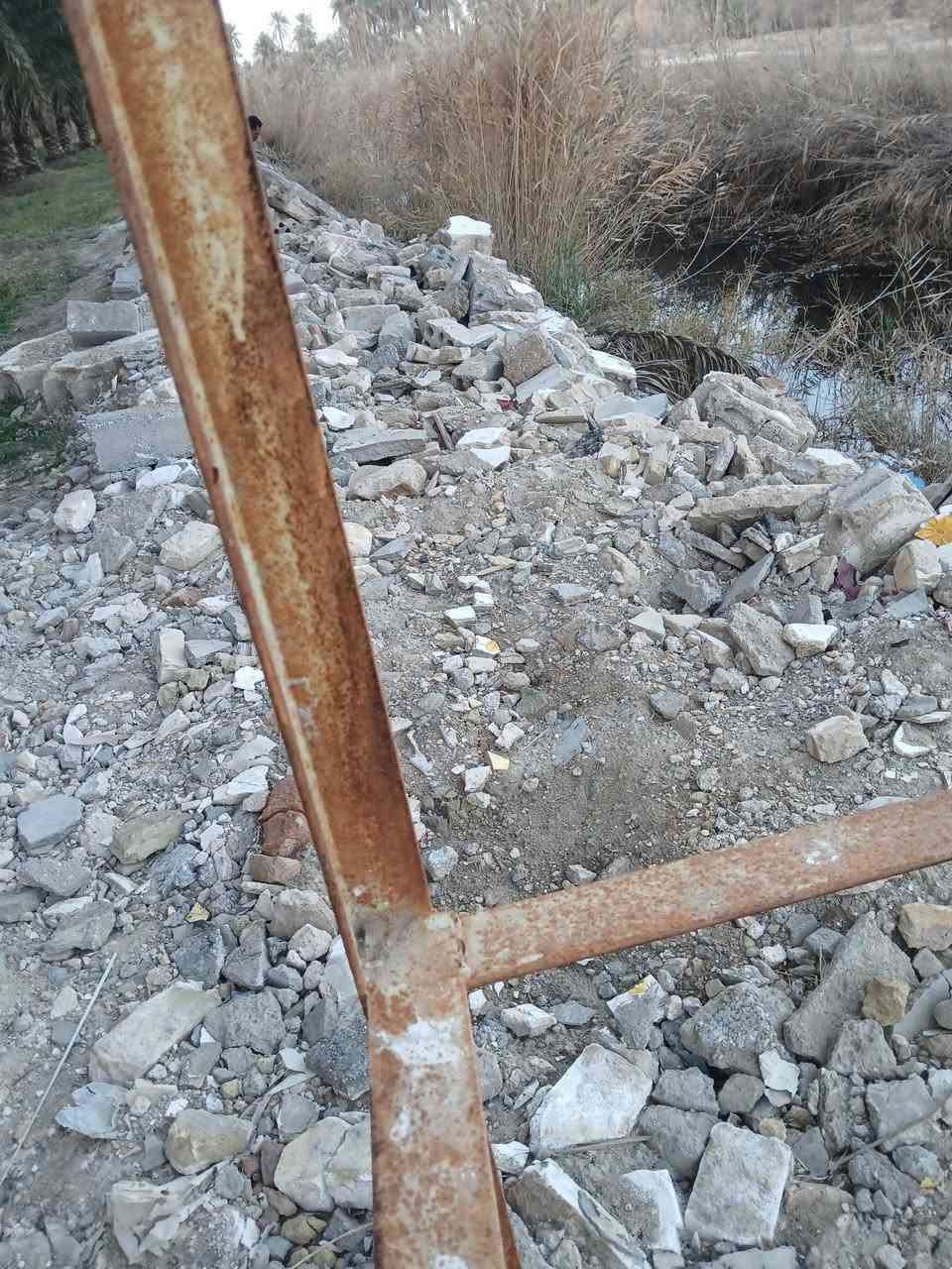 السلام عليكم سوبايا للبيع سعر١٠٠ بها مجال***********
