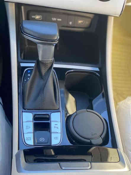 السلام علیکم
توسان 2024 خليجي مكفوله 

ماشيه 42

سیاره كلش حلو ونضيفه نضافه 100%

مواصفات الخليجي الفول 1/1 عده البانوراما

رقم دهوك الجديد ( الدولي)

مواصفات:

تشغيل عن بعد

حساسات امامي خلفي

مري شفط

كشنات كهربائیه

کامره خلفيه

بردات خلفيه بلادي

تبريد قطعتين

3 انظمة قياده

تحكمات ستيرن

شاحن موبايل واير ليس

لایت زون متحرك مع الستيرن

سايد بريك دكمه

شاشه دجتل

نظام مانع تزحلق

بصمات عدد 2

مانع ضباب 
 

الاستفسار ***********+واتساب
