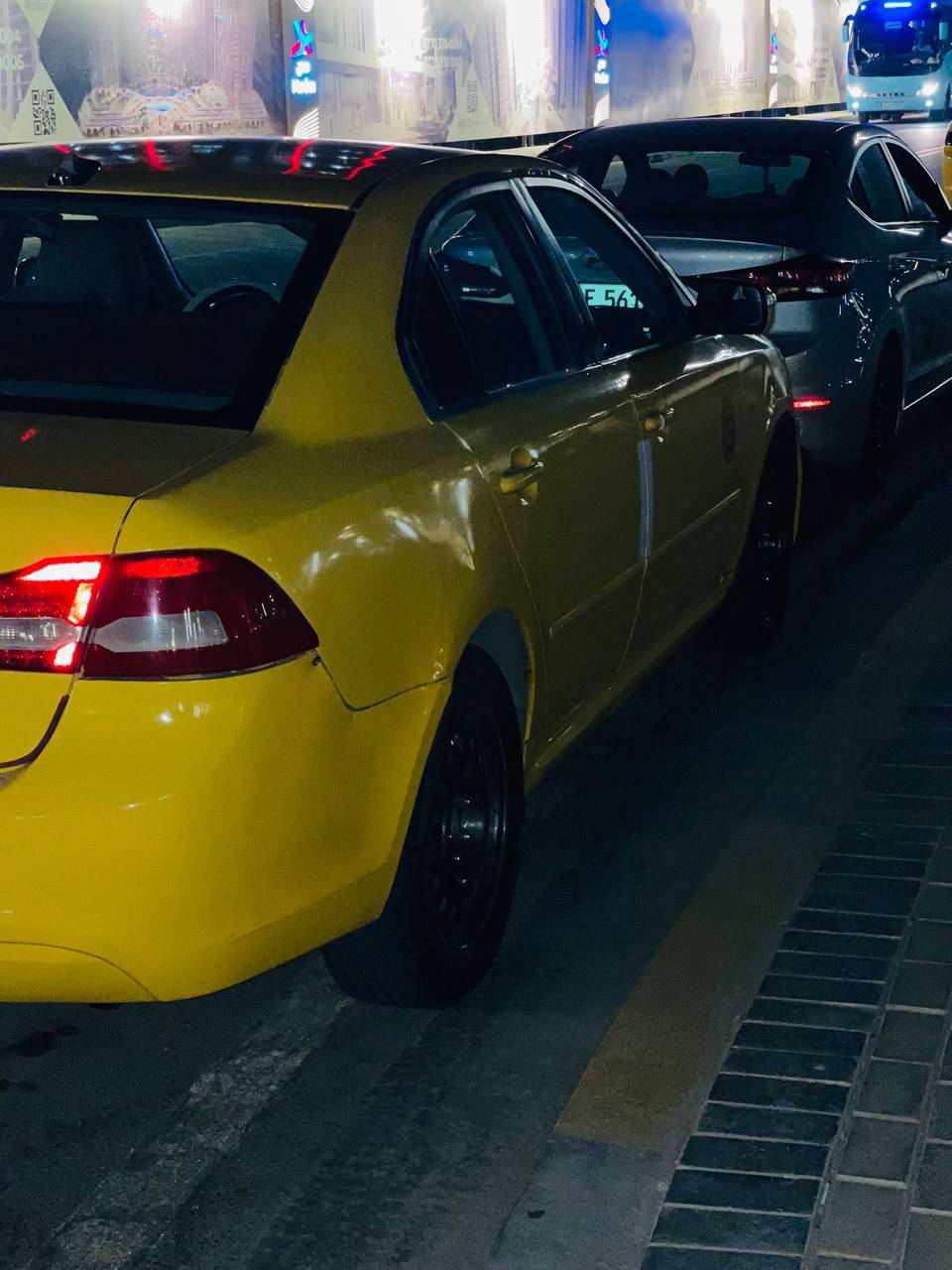 السلام عليكم
اوبتماا اوبتماا اوبتماااا
موديل ٢٠١٠ وارد امريكي
محرك ٢٤٠٠ قبل اقل الشهر مجفته جديد كله شركه شرط وبالضمان
كير ٥ نمر
حداديه جديده
تبريد جديد
تخم بلكات جديد + تخم مجاول جدد
فيت بم وعبوه جديده 
شاشه جديده 
رقم بغداد انكليزي باسمي 
السياره جاهزززززه للاخير ومانقصها شي
حادث السياره خلفي 
سعرها ٩٢ 
مكاني بابل 
***********
